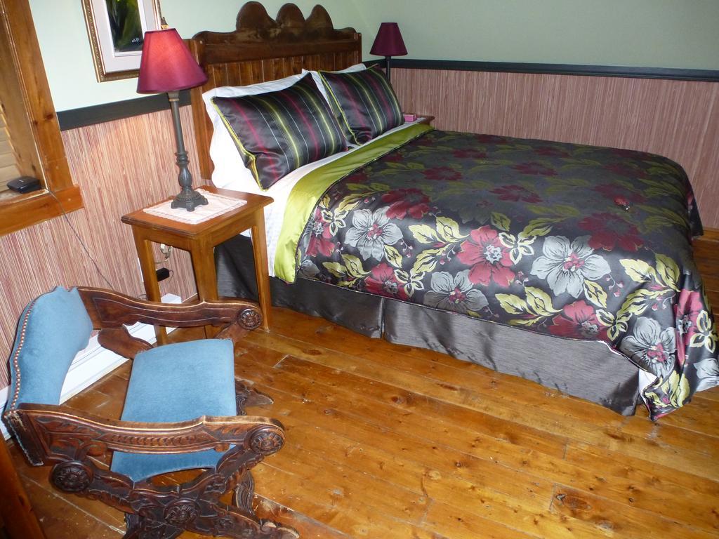 B&B Les Deux Pignons Petit-Saguenay 外观 照片