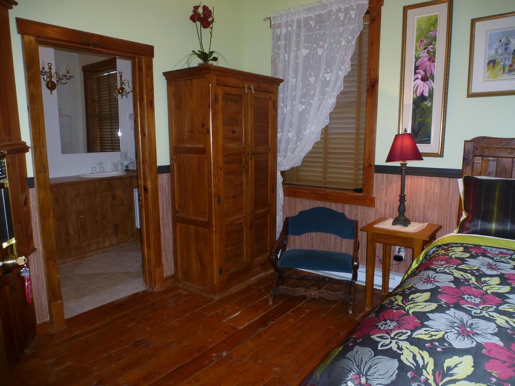 B&B Les Deux Pignons Petit-Saguenay 外观 照片