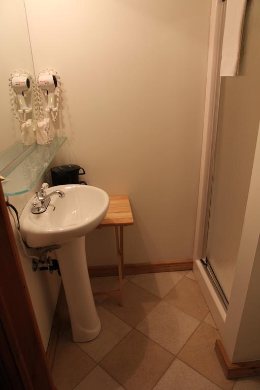 B&B Les Deux Pignons Petit-Saguenay 外观 照片
